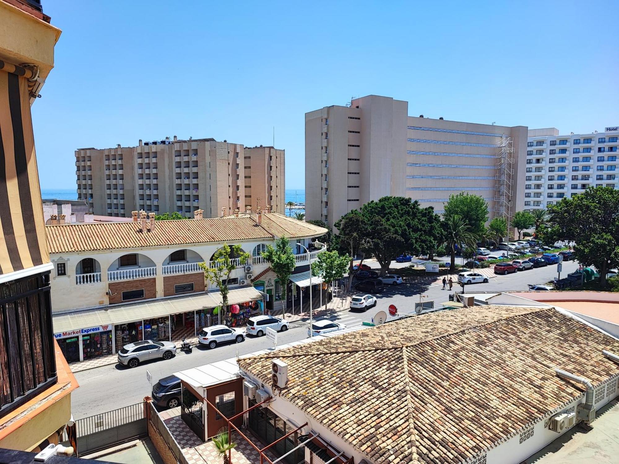 Apartamento 150 Metros De La Playa Torremolinos Exterior foto